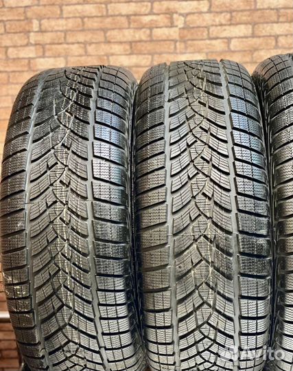 Goodyear UltraGrip Ice SUV 285/60 R18