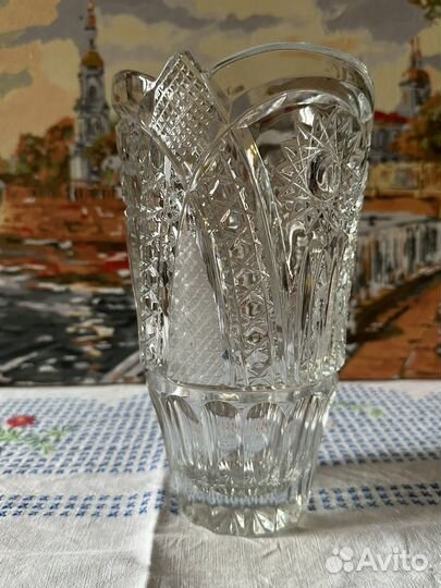 Хрустальная ваза