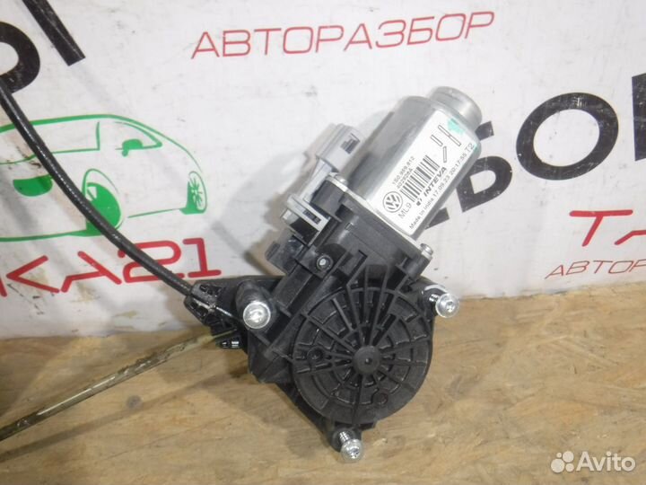 Стеклоподъемник задний левый Volkswagen Polo