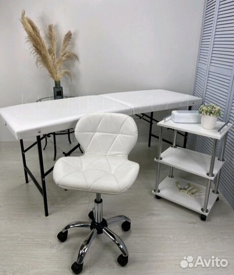 Кушетка для наращивания ресниц