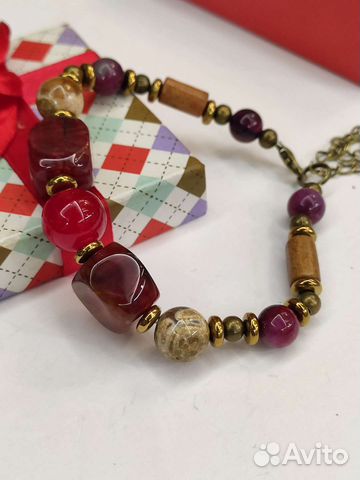 Браслет с разноцветными бериллами