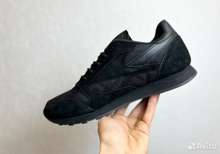 Кроссовки Reebok надежные