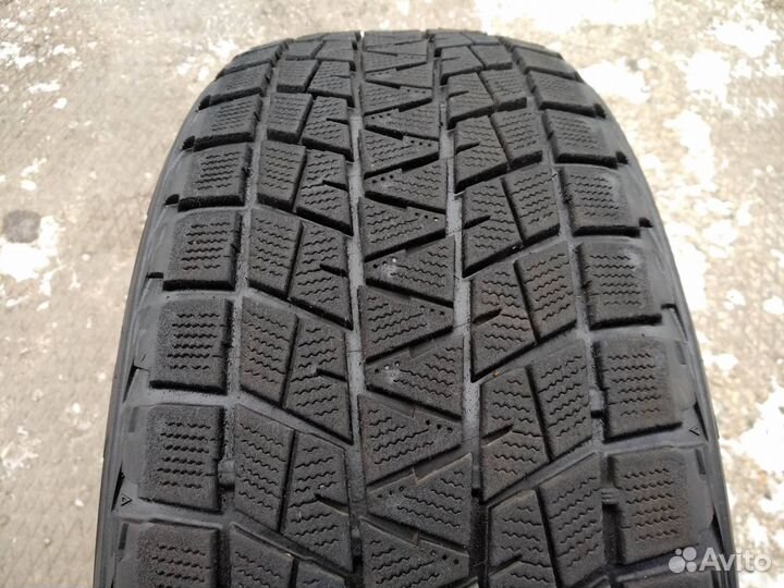 Bridgestone Blizzak DM-V1 245/50 R20 102R