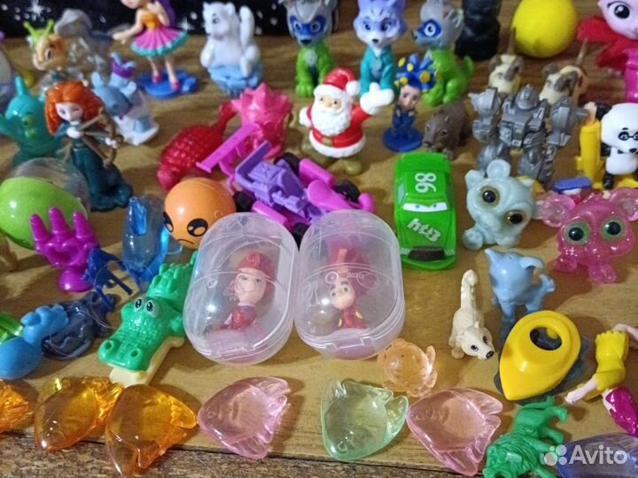 Игрушки из киндера пакетом