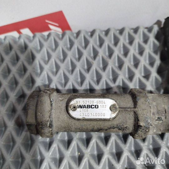 Кран пневматический DAF XF 105 2008 4340140000