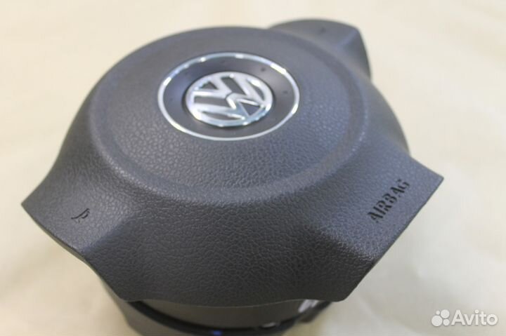 Рулевая накладка Volkswagen Polo