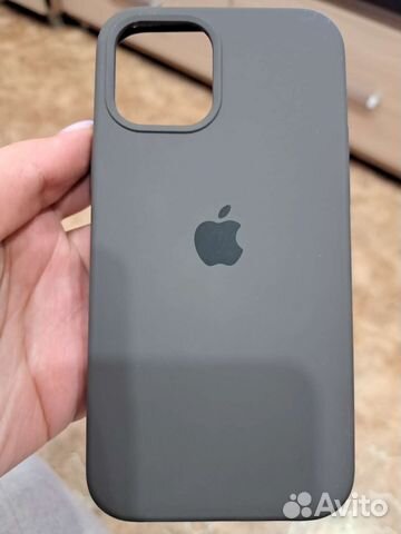 Чехол на iPhone 12