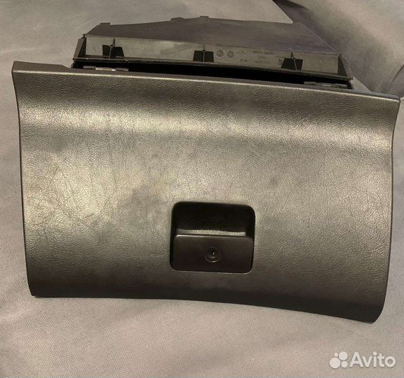 Бардачок Пежо 307