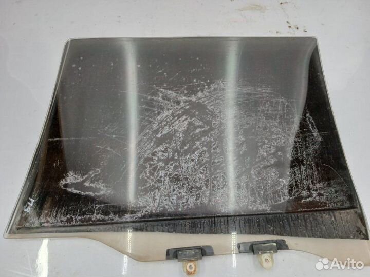 Стекло двери заднее правое Toyota Caldina ST190G