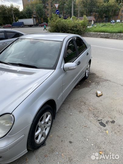 Mercedes-Benz C-класс 1.8 AT, 2006, 561 000 км