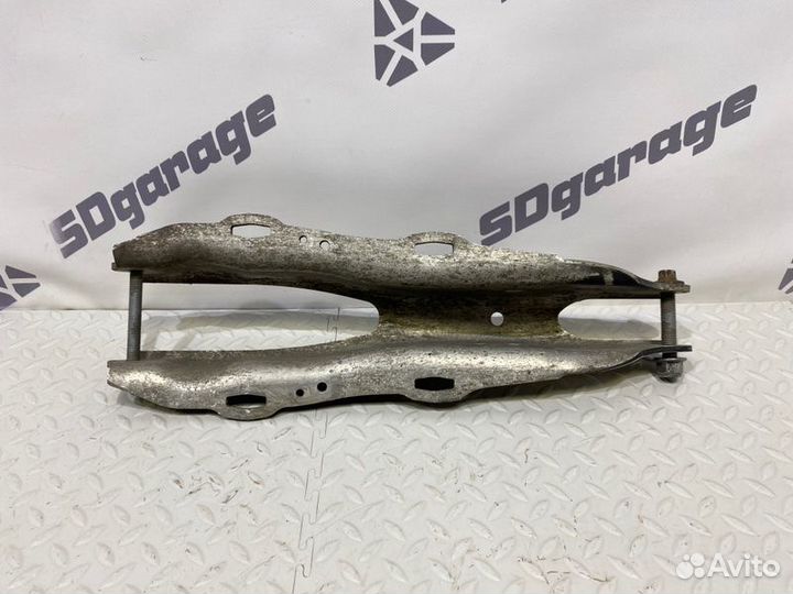 Рычаг подвески нижний задний левый Mercedes