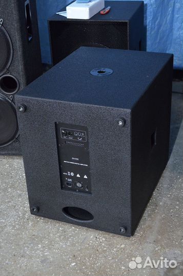 Celestion F1840. Активный сабвуфер 18