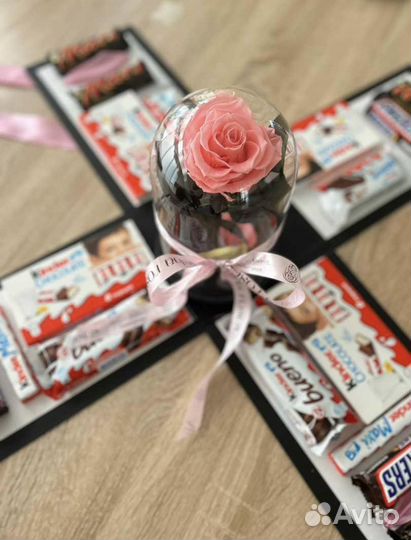 Роза в колбе