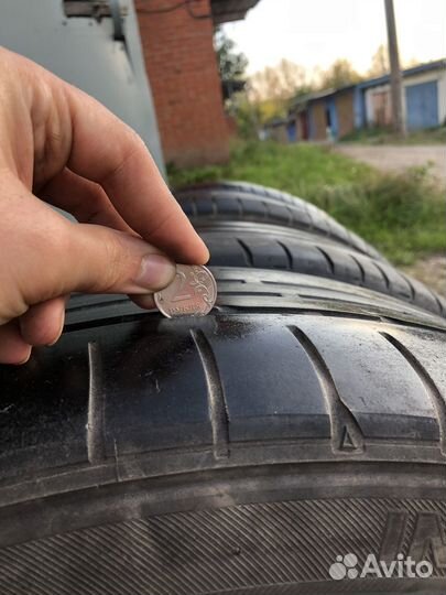 Bridgestone Potenza S001 235/45 R19