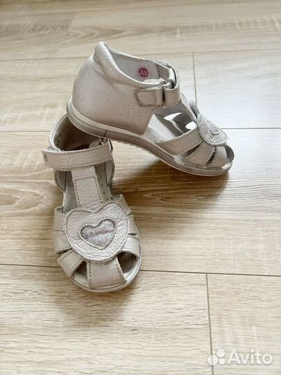 Сандали для девочки