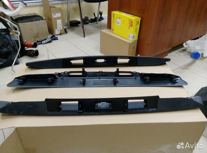 Накладка крышки багажника Creta