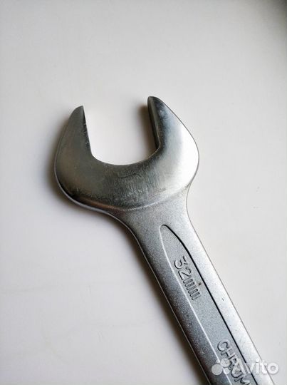 Ключ рожковый 30*32 Stanley