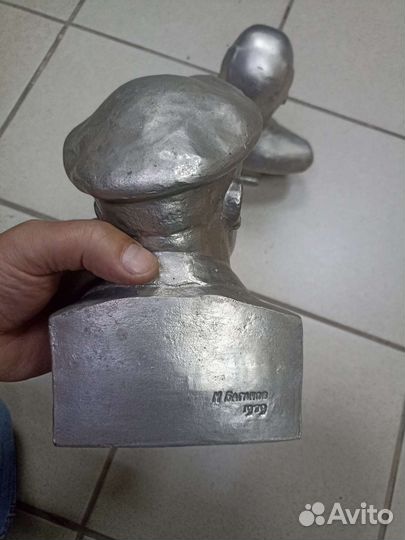 Бюст В.И Ленин.21 см.Силумин
