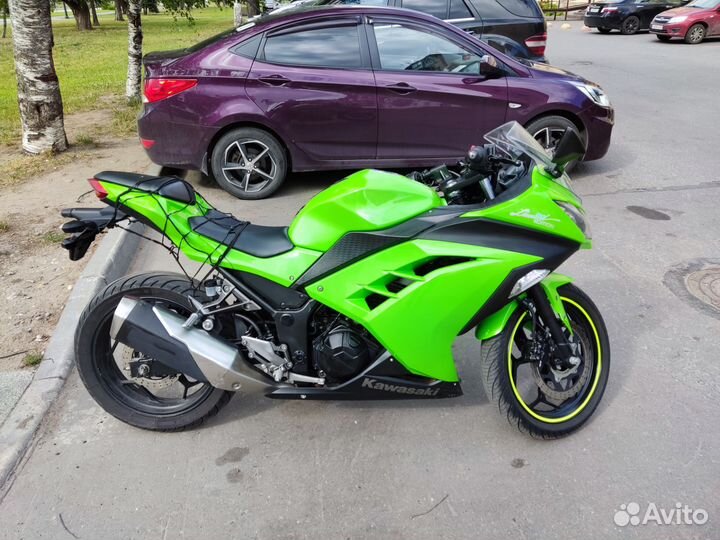 Kawasaki ninja 300 (abs)