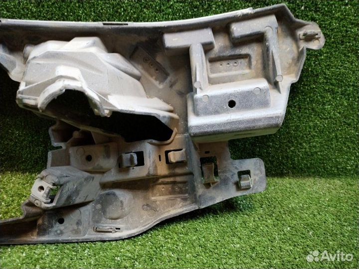 Кронштейн переднего бампера BMW X4