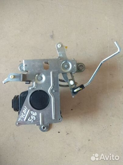 Активатор замка багажника Hyundai Tucson I (2004—2