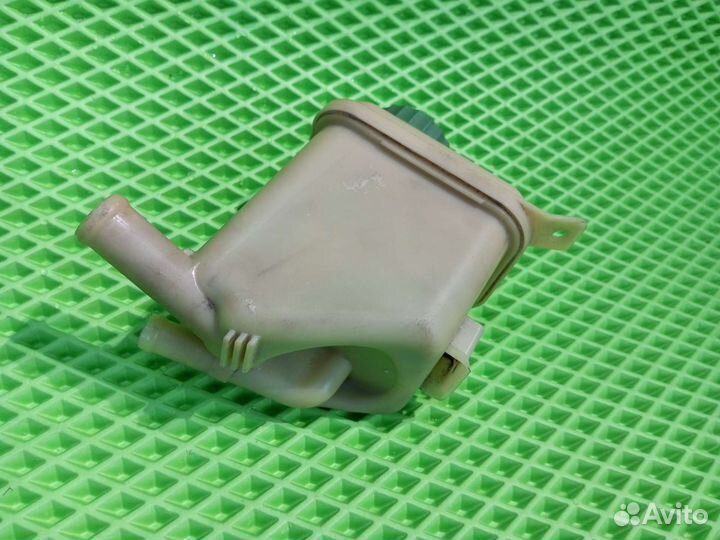 Бачок гур Porsche Cayenne 955