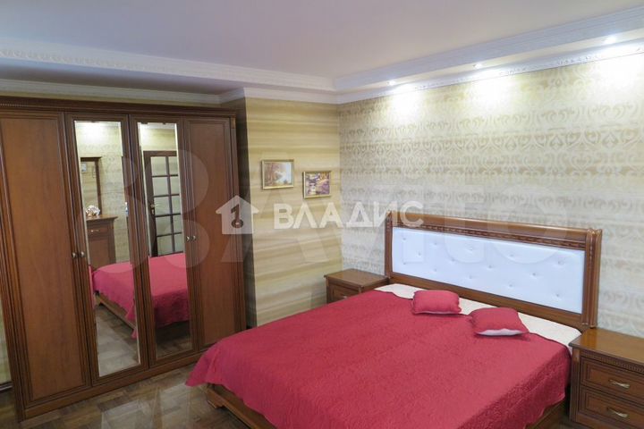 4-к. квартира, 320 м², 7/8 эт.