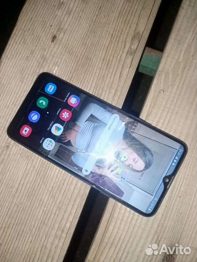 Samsung Galaxy A20s, 3/32 ГБ