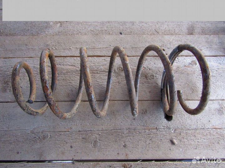 Пружина передняя S60 2000-2009