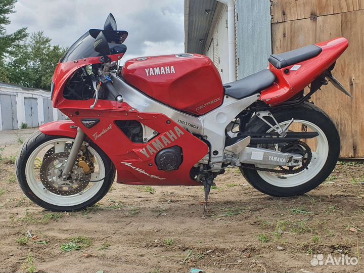 Yamaha FRZ400RR