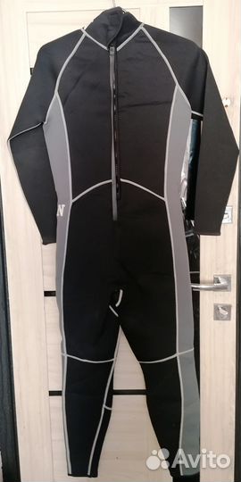 Гидрокостюм