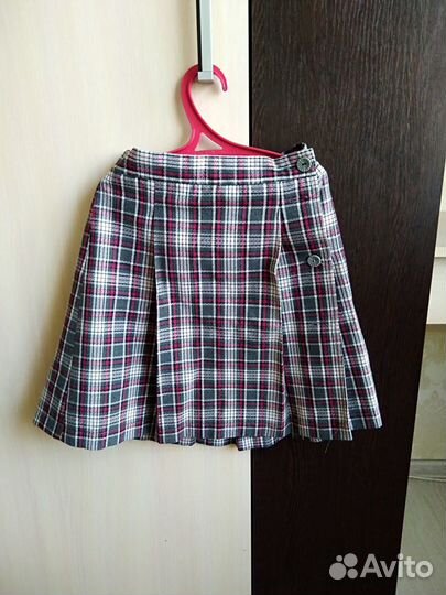 Продам школьный костюм девочки 1-2 класс в отлично