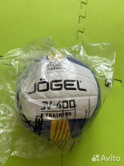 Волейбольные и резиновые мячи