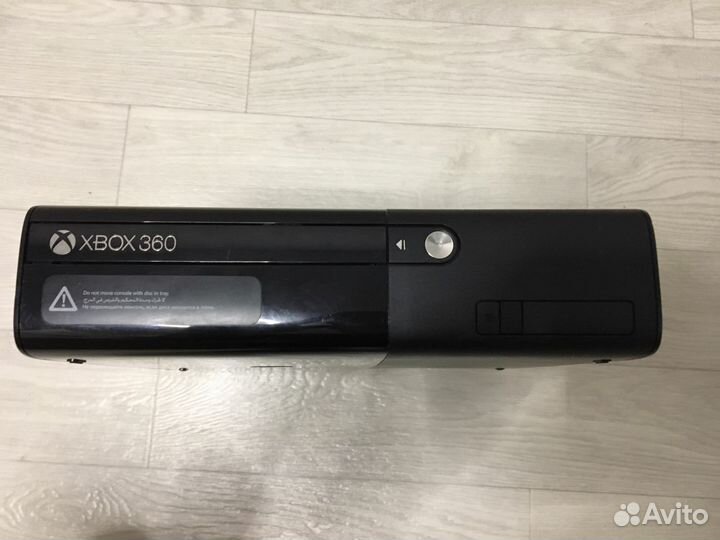 Xbox 360 slim E обслужена
