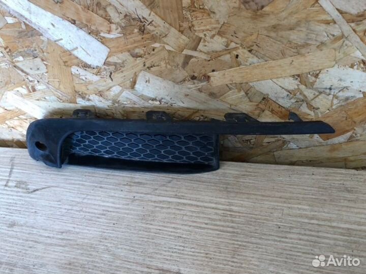 Накладка бампера передняя левая Porsche Macan