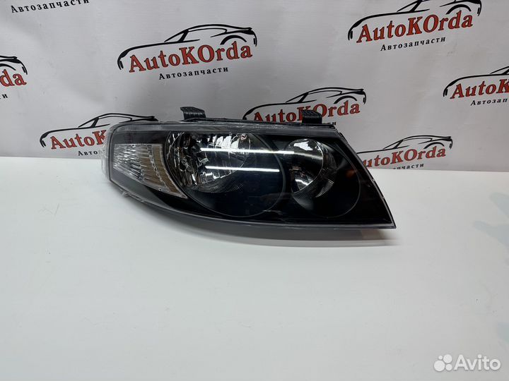 Фара Nissan Almera Classic чёрная