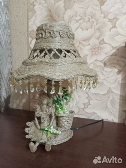 Лампа настольная