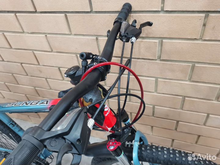 Скоростной велосипед,алюминиевая рама,колёса 26 д