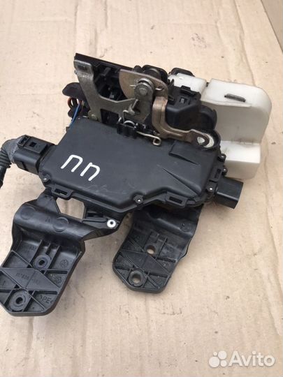 Замок левый; правый передний Фольксваген Пассат Б5