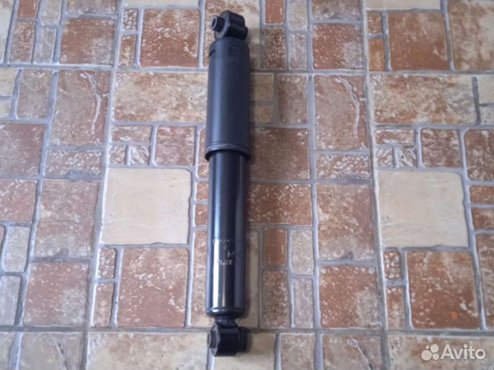 Амортизатор задний mando 55300-3X100