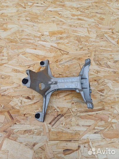 Кронштейн интеркулера Mercedes-Benz Glc C253