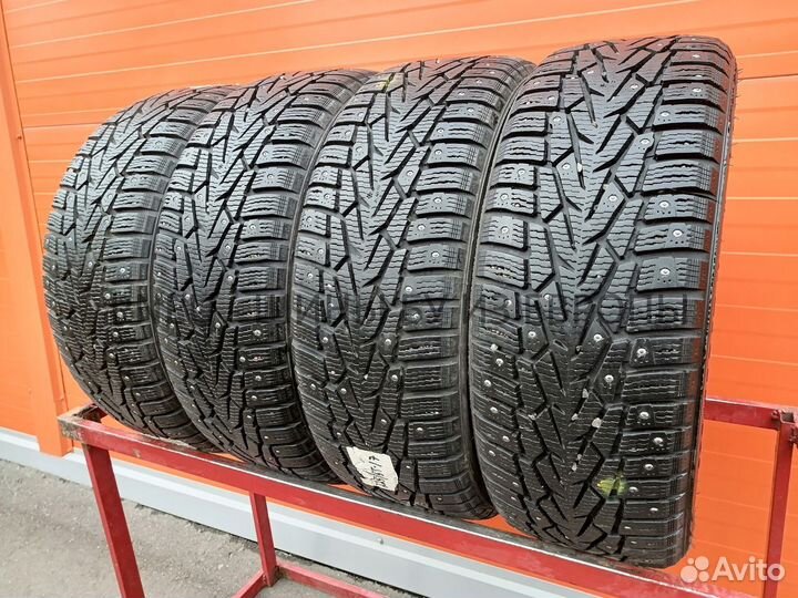 Nokian Tyres Hakkapeliitta 7 215/55 R16 97V