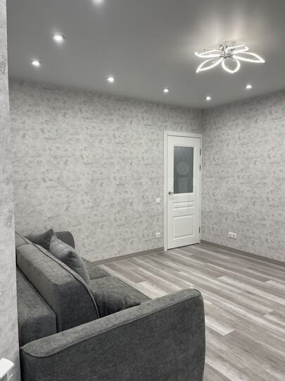 2-к. квартира, 50 м², 9/10 эт.