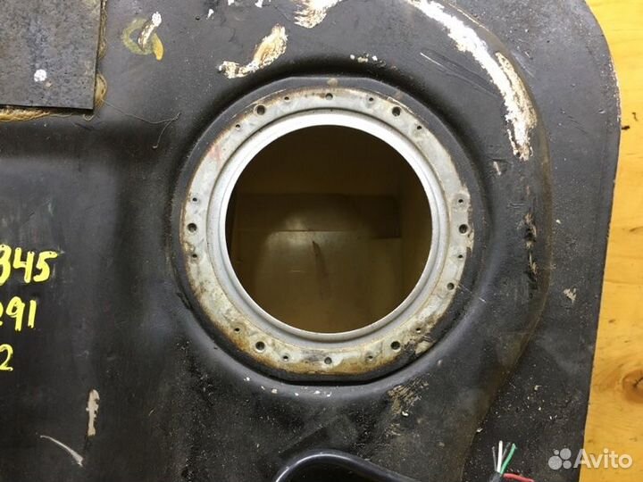 Бензобак Nissan Liberty RM12 QR20DE 2001