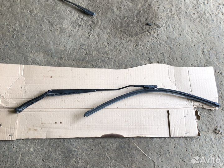 Chevrolet aveo т300 поводок щеток