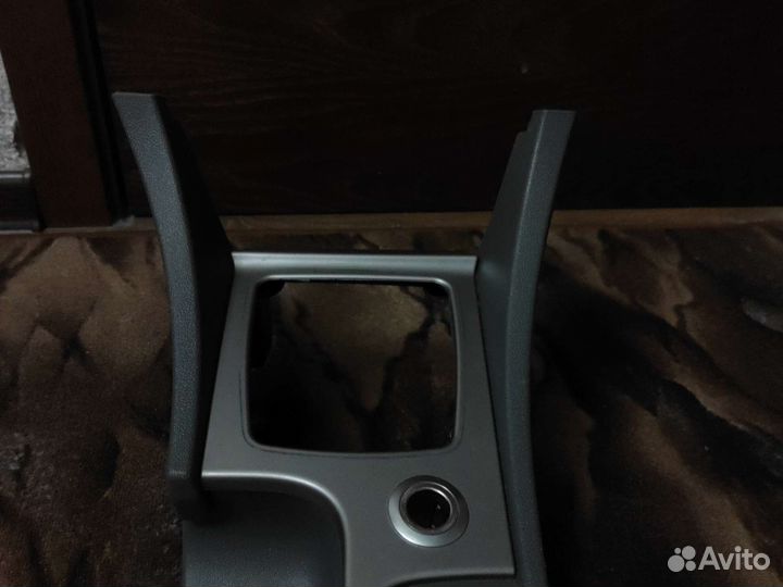 Подлокотник ford focus 2 рестайлинг прав.руль