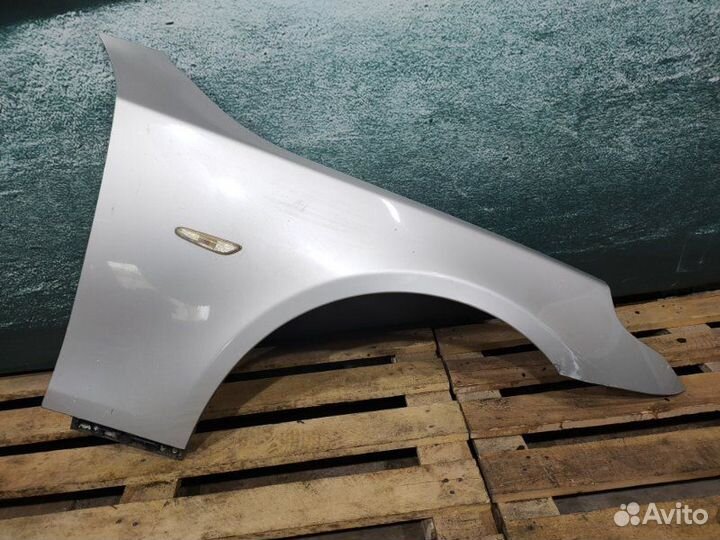 Крыло переднее правое Bmw 5 E60 N52B25 2005