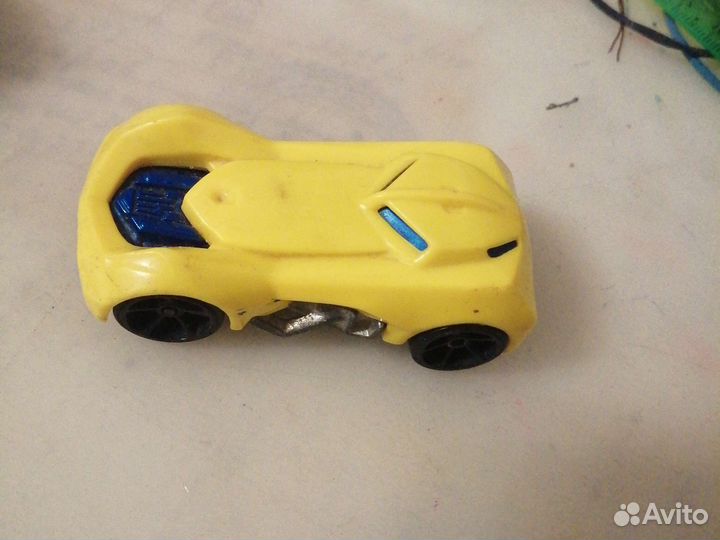 Hot wheels машинки