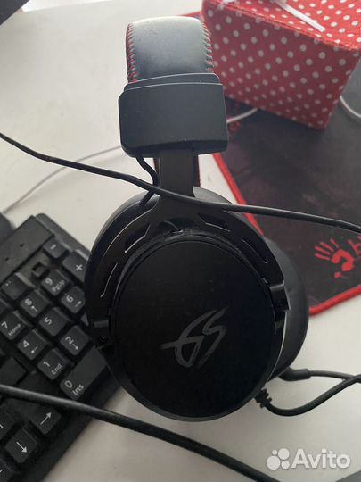 Наушник в идеальном состоянии