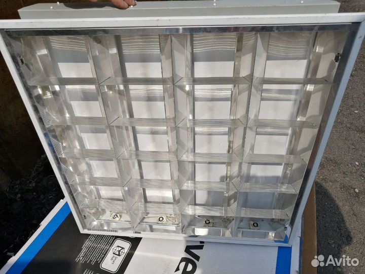 Светильники потолочные Армстронг